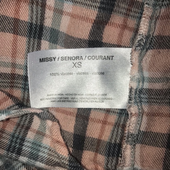 William Rast Plaid Girl’s Top - Picture 4 of 5